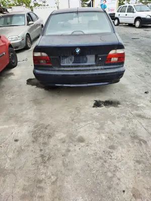 BMW SERIE 5 BERLINA (E39) foto 10