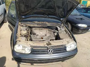 VOLKSWAGEN GOLF IV BERLINA (1J1)(10.1997) foto 4
