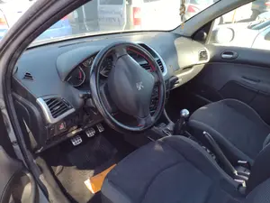 PEUGEOT 206 + foto 6
