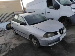 SEAT IBIZA (6L1) foto 6