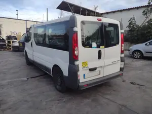 OPEL VIVARO FURGÓN/COMBI foto 8