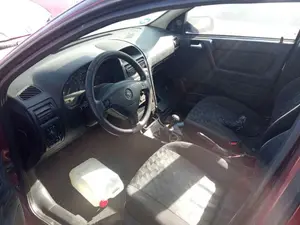 OPEL ASTRA G BERLINA foto 3