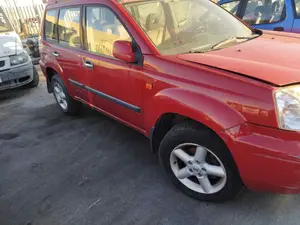 NISSAN X-TRAIL (T30) foto 5