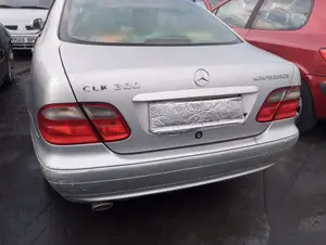 MERCEDES-BENZ CLK (BM 208) COUPE foto 5