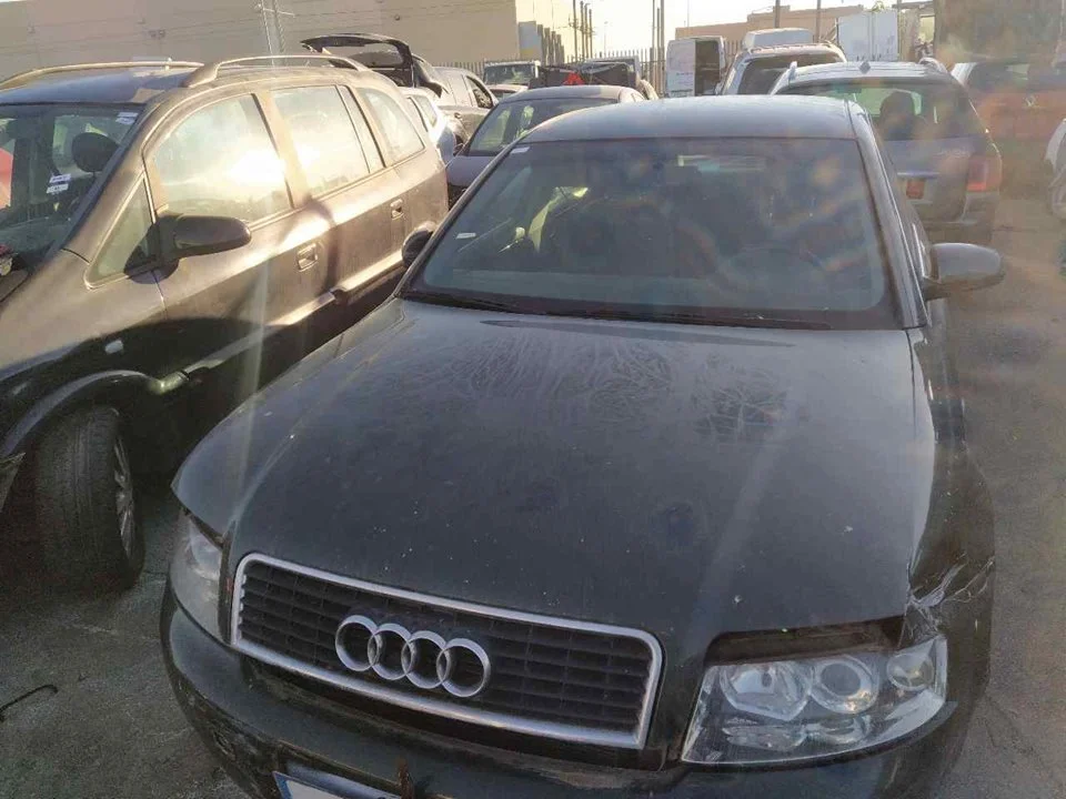 AUDI A4 BERLINA (8E)
