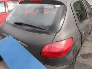 PEUGEOT 206 foto 3