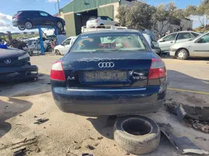AUDI A4 BERLINA (8E) foto 4