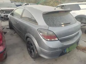 OPEL ASTRA H BERLINA foto 4