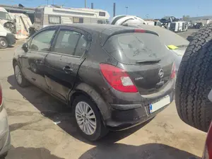 OPEL CORSA D foto 6