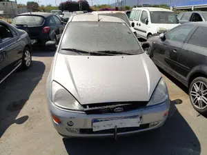 FORD FOCUS BERLINA (CAK) foto 1
