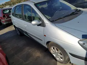 RENAULT SCENIC I (JA...) foto 4