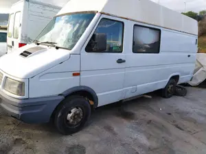 IVECO DAILY FURGÓN (1989) foto 6