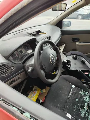 RENAULT CLIO III foto 10