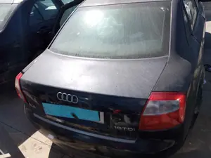 AUDI A4 BERLINA (8E) foto 6