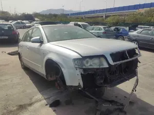 AUDI A4 AVANT (8E) foto 7