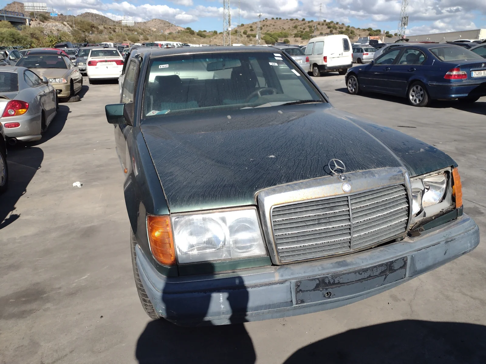 MERCEDES-BENZ CLASE 124 (BM 124) BERLINA