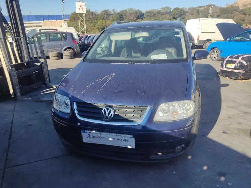 VOLKSWAGEN TOURAN (1T1)