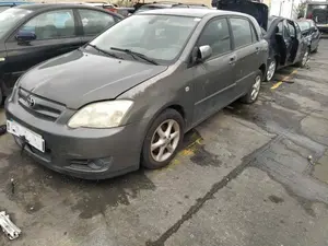 TOYOTA COROLLA (E12) foto 2