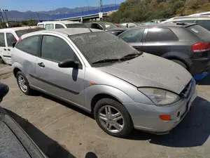 FORD FOCUS BERLINA (CAK) foto 2