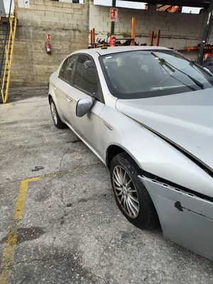 ALFA ROMEO 159 (140) foto 4