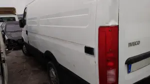 IVECO DAILY FURGÓN foto 8