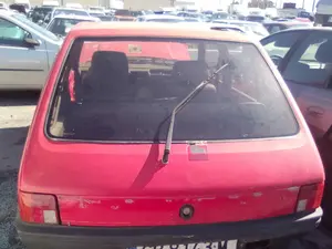 PEUGEOT 205 BERLINA foto 1