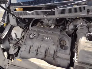VOLKSWAGEN TOURAN (5T1) foto 2
