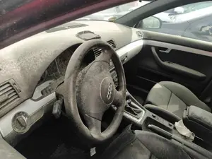 AUDI A4 BERLINA (8E) foto 4