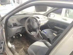 RENAULT CLIO II FASE I (B/CB0) foto 2