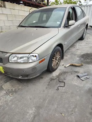 VOLVO S80 BERLINA foto 7