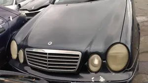 MERCEDES-BENZ CLK (BM 208) COUPE foto 1