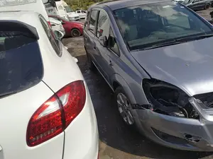 OPEL ZAFIRA B foto 2