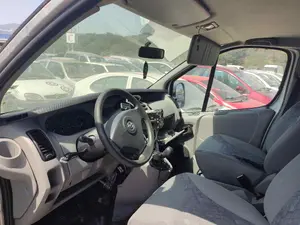 OPEL VIVARO foto 5