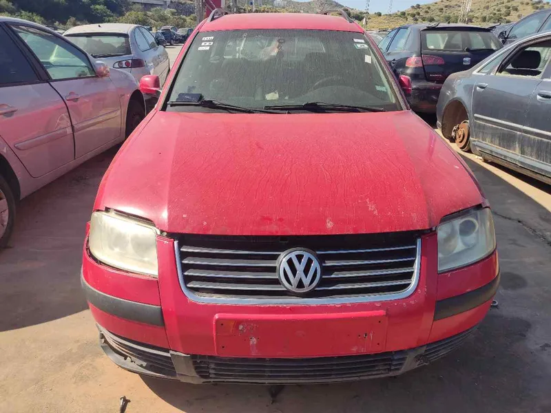 VOLKSWAGEN PASSAT VARIANT (3B6)