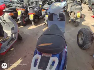 PIAGGIO (VESPA) VESPA ET 2 foto 4