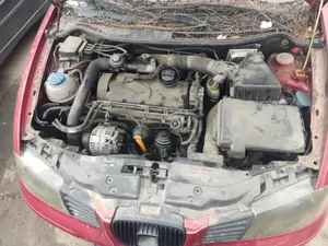 SEAT IBIZA (6L1) foto 3