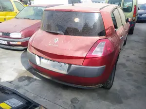 RENAULT MEGANE II BERLINA 5P foto 3