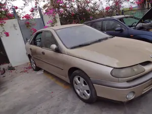 RENAULT LAGUNA (B56) foto 7