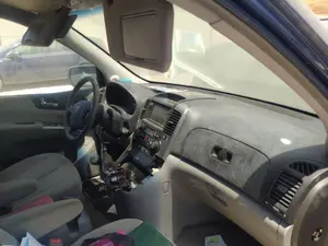 KIA CARNIVAL foto 2