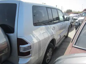 MITSUBISHI MONTERO (V60/V70) foto 5