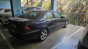 MERCEDES-BENZ CLASE C (BM 203) BERLINA foto 4