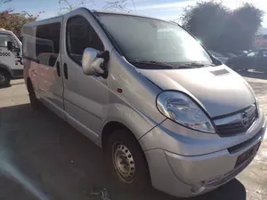OPEL VIVARO CAMIÓN foto 2