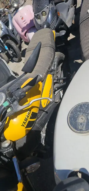 YAMAHA MT 125 foto 2