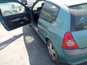 RENAULT CLIO II FASE II (B/CB0) foto 4