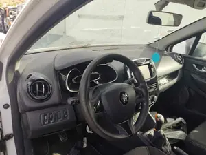 RENAULT CLIO IV foto 2