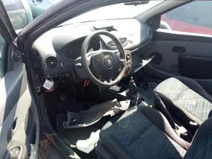 RENAULT CLIO III foto 2