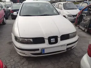 SEAT LEON (1M1) foto 1