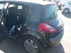 RENAULT MEGANE II BERLINA 5P foto 7