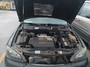 OPEL ASTRA G BERLINA foto 4