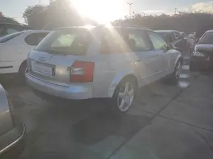 AUDI A4 AVANT (8E) foto 3